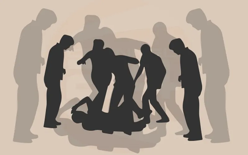 রাতের আঁধারে টর্চলাইটে হামলা—টঙ্গীবাড়িতে সংঘর্ষে উত্তেজনা