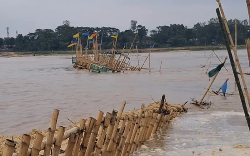 টানা বর্ষণে ৫ জেলায় বন্যার শঙ্কা, পানিতে তলাচ্ছে মৌলভীবাজার-নেত্রকোনার বিস্তীর্ণ এলাকা